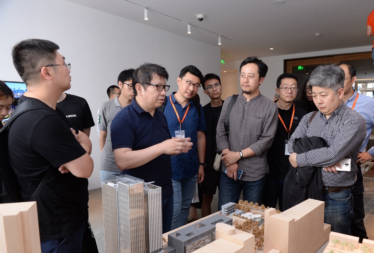 来访联合结业设计高校师生旅行918博天堂办公空间